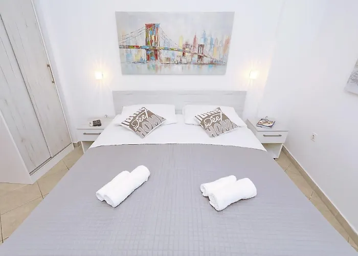 Strpic * Биоград-на-Мору