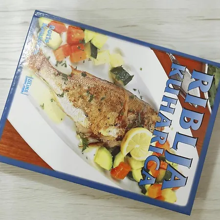 Strpic アパート *