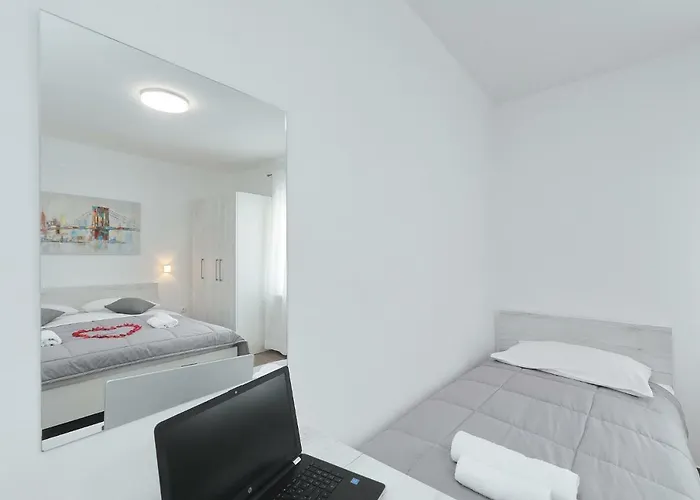 Apartman Strpic Biograd Na Moru